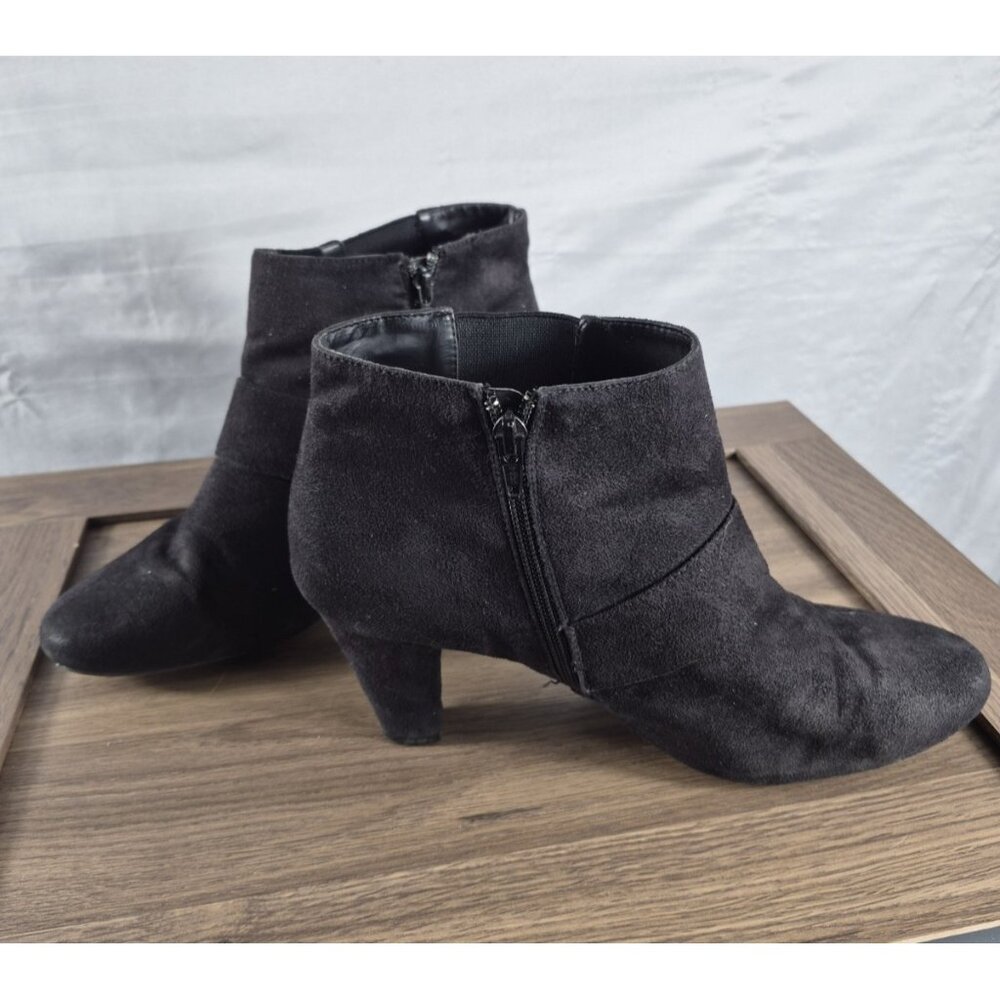 Comfort Plus Predictions Women's Black Suede ZipUp Buckle Ankle Booties Size 11W